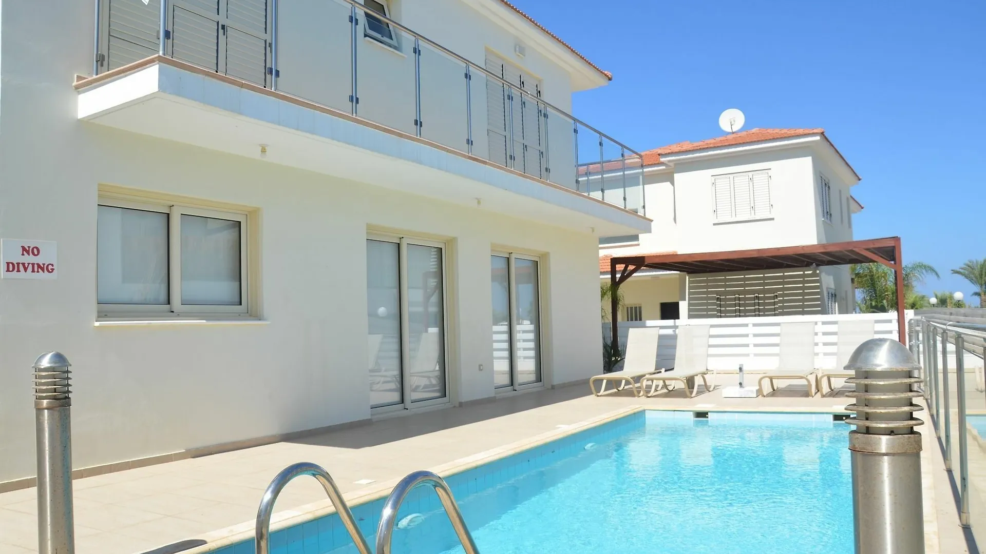 Athena Beach Villas Protaras 0*,